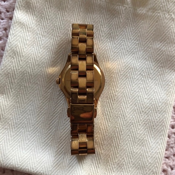 Marc Jacobs Rose Color Watch - Picture 4 of 4